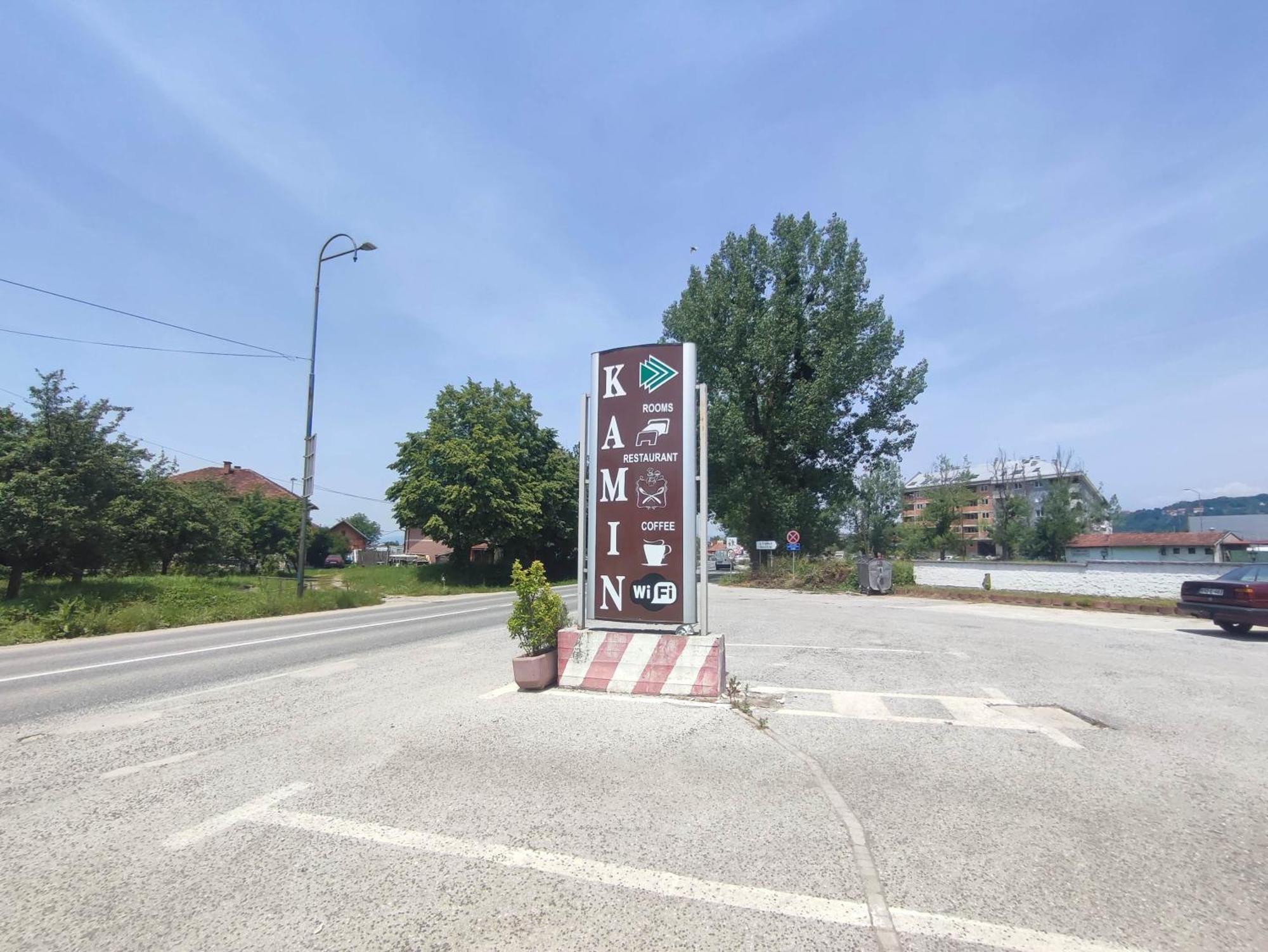 Bed and Breakfast Pansion Kamin Lukavica Esterno foto