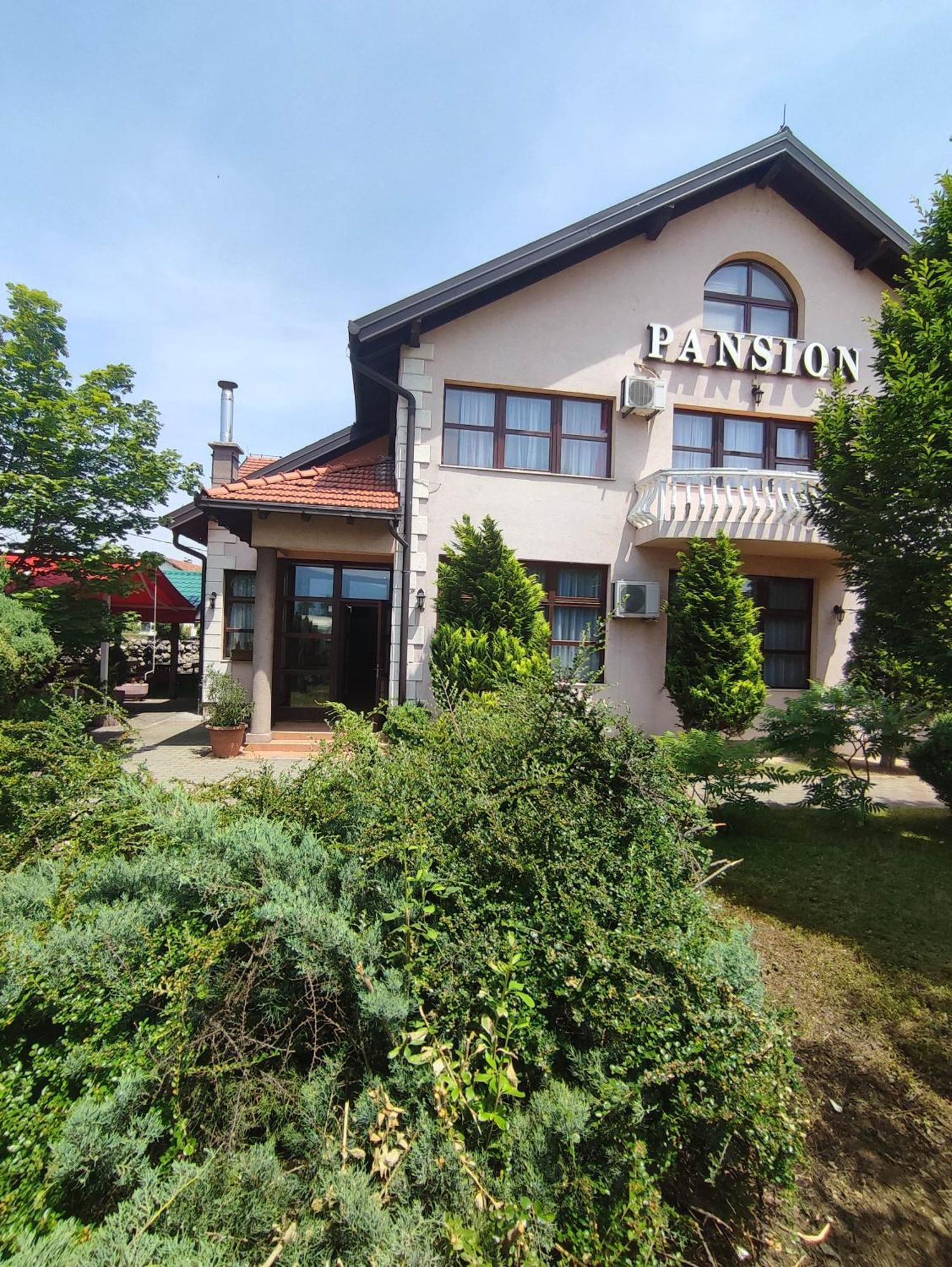 Bed and Breakfast Pansion Kamin Lukavica Esterno foto