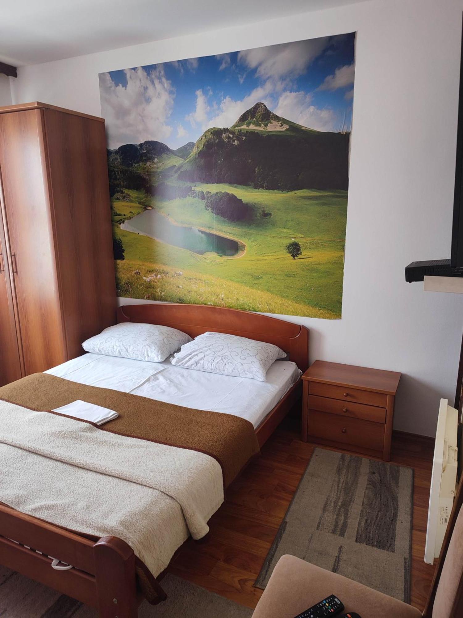Bed and Breakfast Pansion Kamin Lukavica Esterno foto