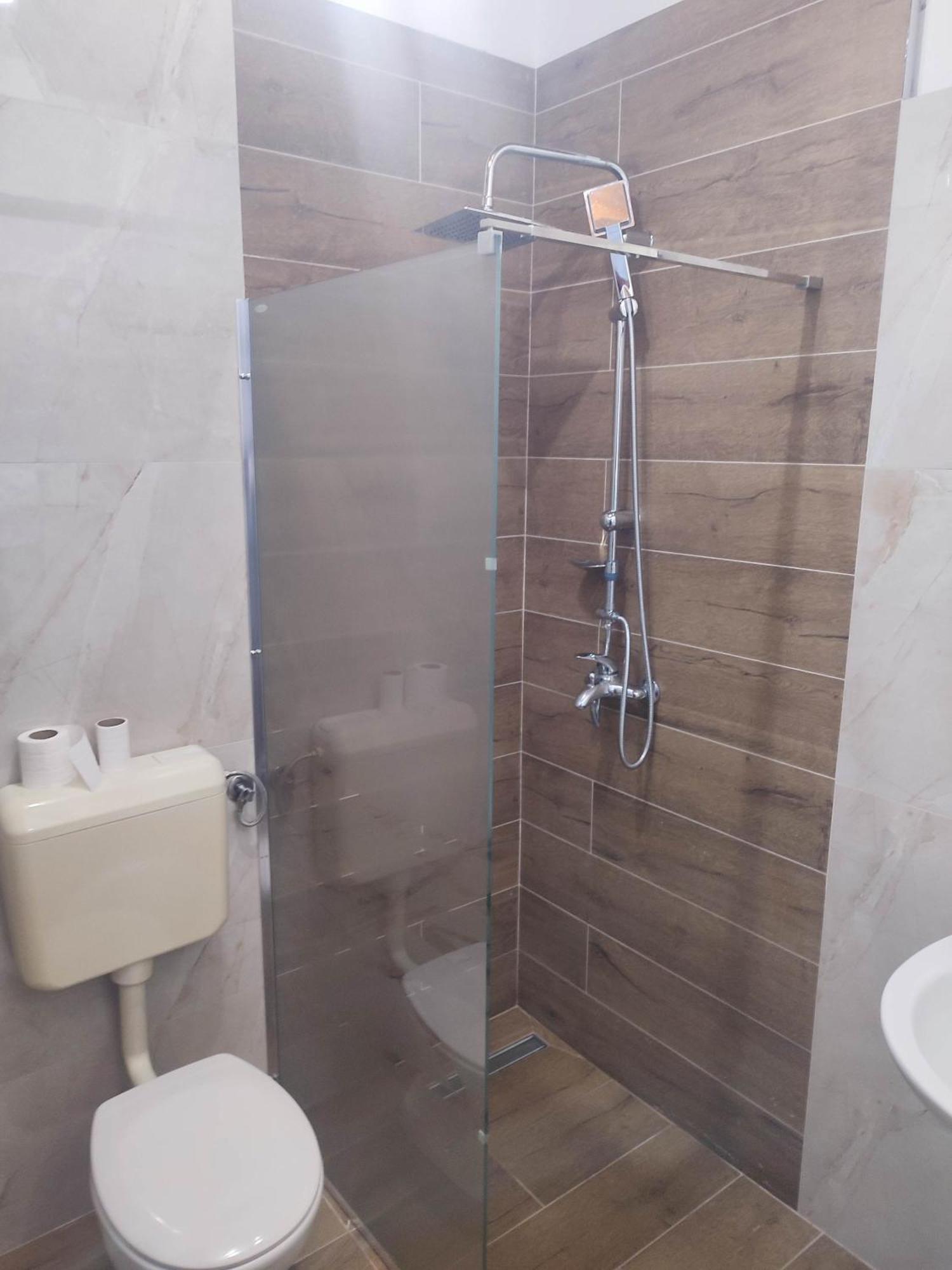 Bed and Breakfast Pansion Kamin Lukavica Esterno foto