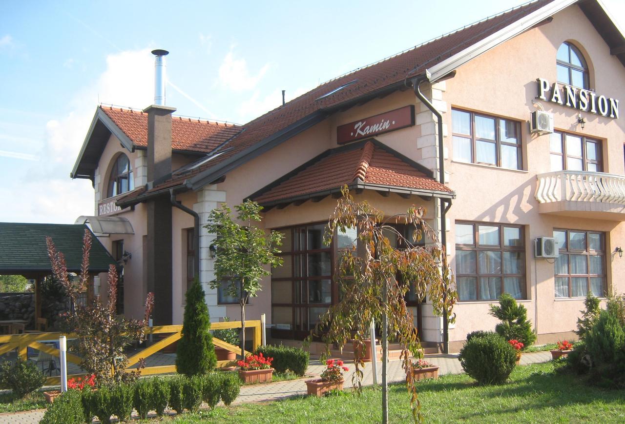 Bed and Breakfast Pansion Kamin Lukavica Esterno foto